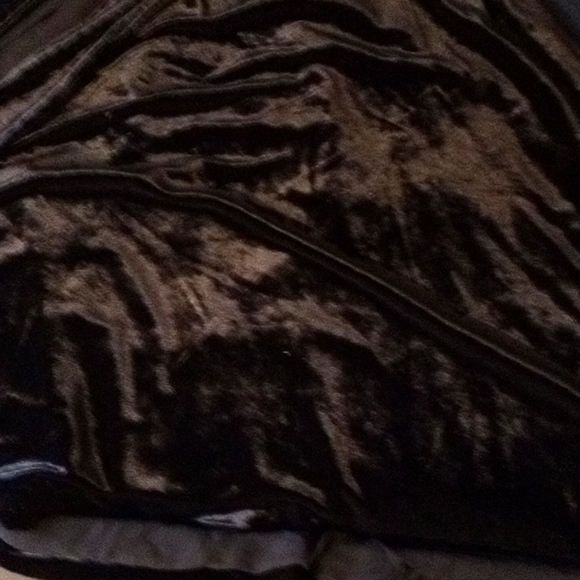 Aurore vlvt high nck - Picture 2 of 3